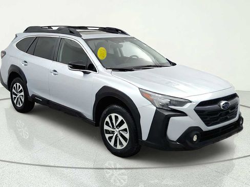 Certified 2024 Subaru Outback Premium AWD/4WD image 1