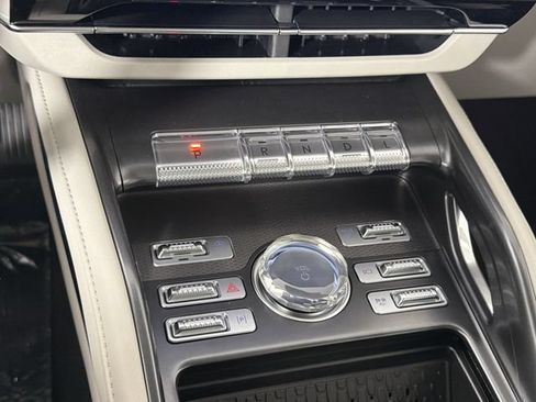 Used 2024 Lincoln Navigator Reserve AWD/4WD image 11