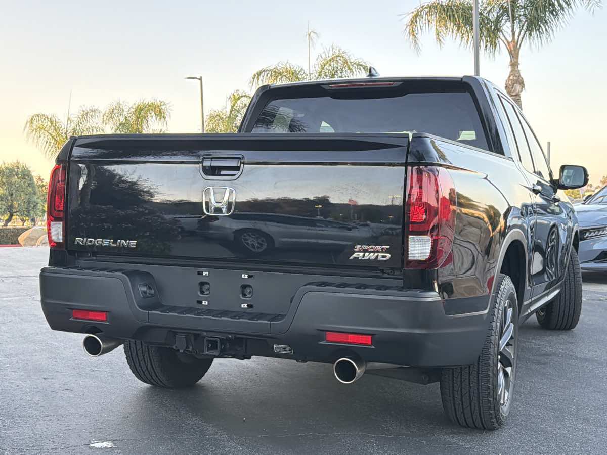 Used 2023 Honda Ridgeline Sport image 5