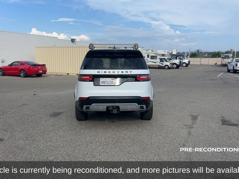 Used 2020 Land Rover Discovery Landmark AWD/4WD image 7