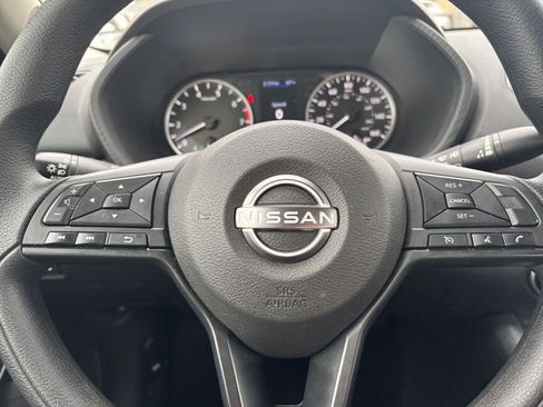 Used 2025 Nissan Sentra S image 25