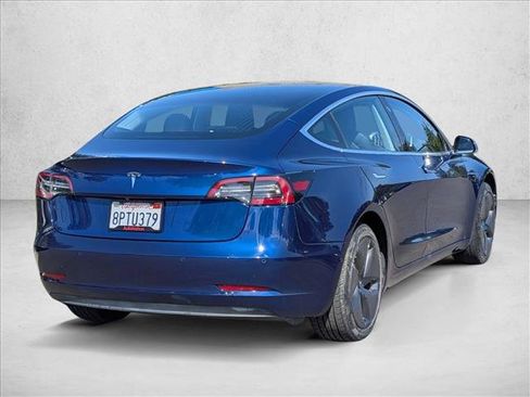 Used 2020 Tesla Model 3 Standard Range Plus RWD image 5