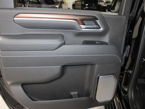 New 2026 GMC Sierra 2500 Denali w/ Denali Reserve Package image 27