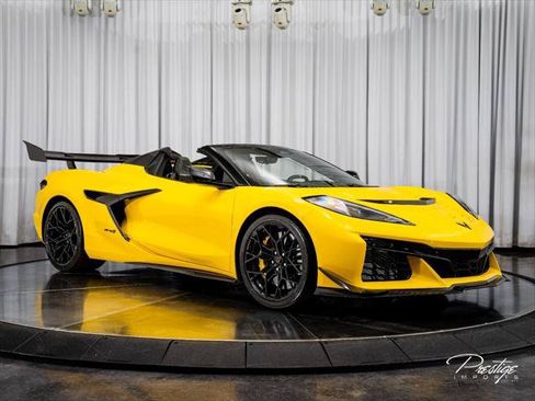 Used 2026 Chevrolet Corvette ZR1 w/ ZR1 Carbon Fiber Aero Package RWD image 32
