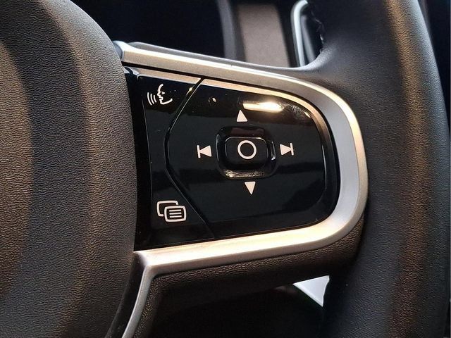 Certified 2026 Volvo XC90 B6 Plus AWD/4WD image 19