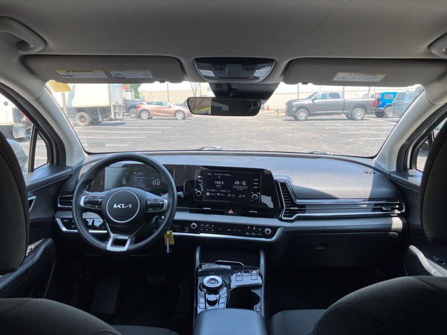 Used 2023 Kia Sportage LX AWD/4WD image 18