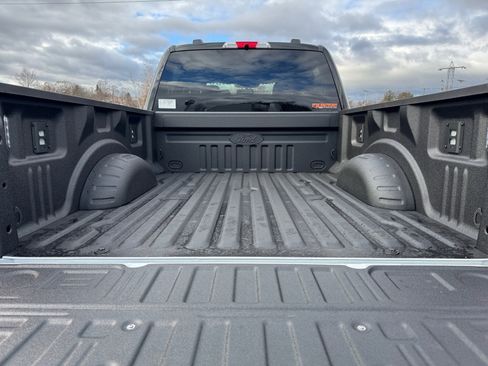 New 2026 Ford F250 XLT w/ XLT Premium Package AWD/4WD image 25