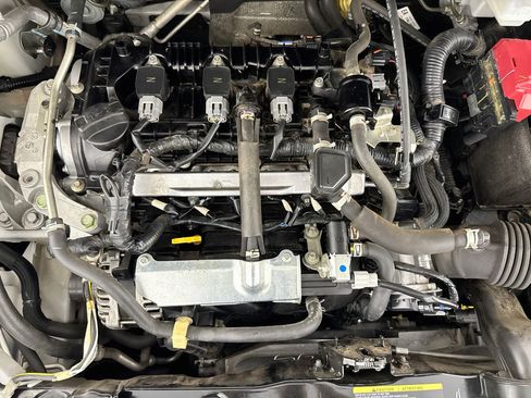 Used 2022 Nissan Versa SV FWD image 51