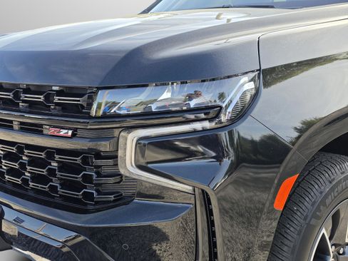 Used 2023 Chevrolet Tahoe Z71 AWD/4WD image 13