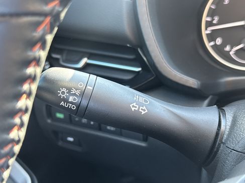 Used 2024 Nissan Sentra SR w/ SR Premium Package image 16