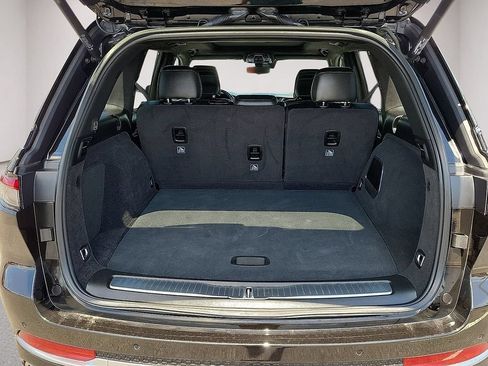 Used 2022 Jeep Grand Cherokee Summit AWD/4WD image 8