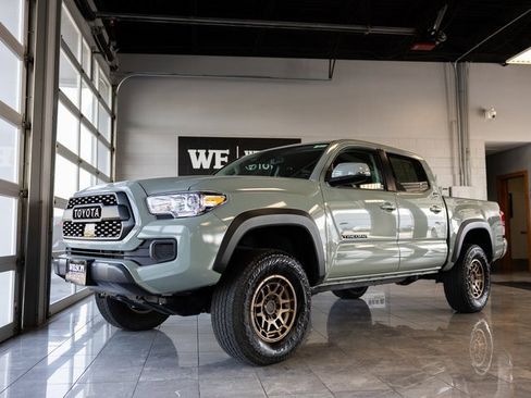 Used 2023 Toyota Tacoma w/ Trail Edition image 2