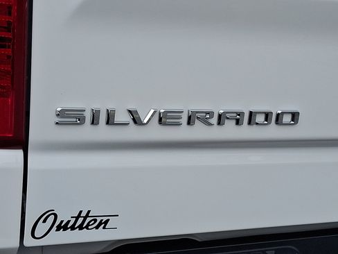 Used 2023 Chevrolet Silverado 1500 LT image 30