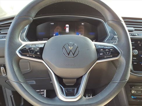Used 2024 Volkswagen Tiguan SE R-Line FWD image 30
