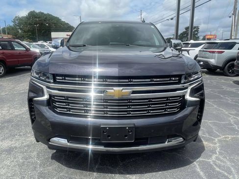Used 2024 Chevrolet Suburban Premier RWD image 8