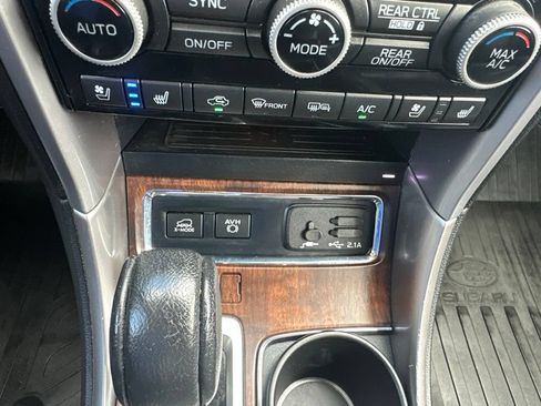 Used 2021 Subaru Ascent Touring AWD/4WD image 5