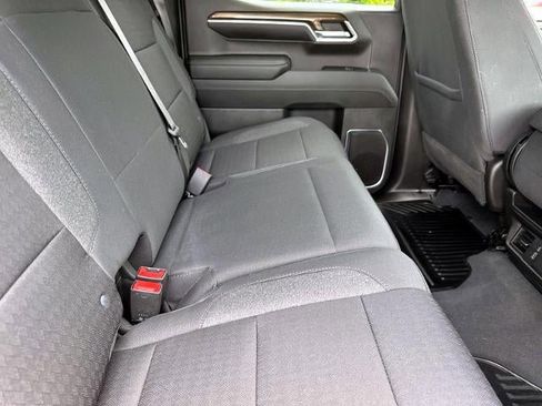 Used 2024 Chevrolet Silverado 1500 LT AWD/4WD image 12