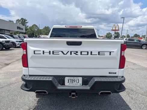 Used 2019 Chevrolet Silverado 1500 Custom Trail Boss w/ Custom Convenience Package AWD/4WD image 5