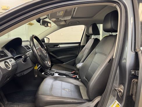 Used 2013 Volkswagen Passat 2.5 SE FWD image 13