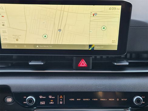 New 2026 Kia Carnival EX image 12