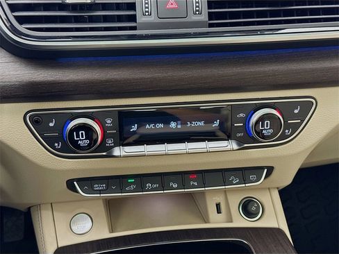 Used 2021 Audi Q5 e Prestige image 22