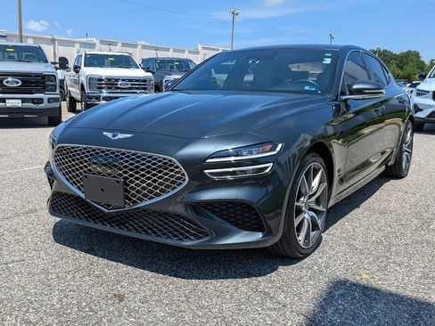 Used 2023 Genesis G70 2.0T AWD/4WD image 8