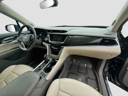 Used 2021 Cadillac XT6 Premium Luxury AWD/4WD image 32