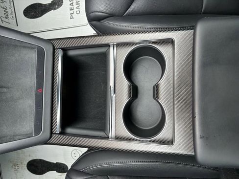 Used 2021 Tesla Model S Plaid image 39