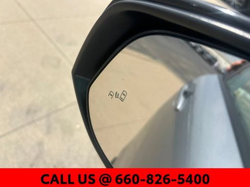 Used 2025 Toyota Corolla Cross LE FWD image 14