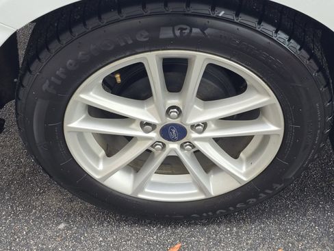 Used 2017 Ford Focus SE image 27