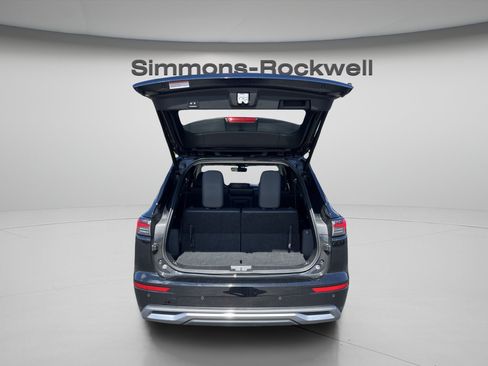 Used 2025 Mitsubishi Outlander SE AWD/4WD image 10