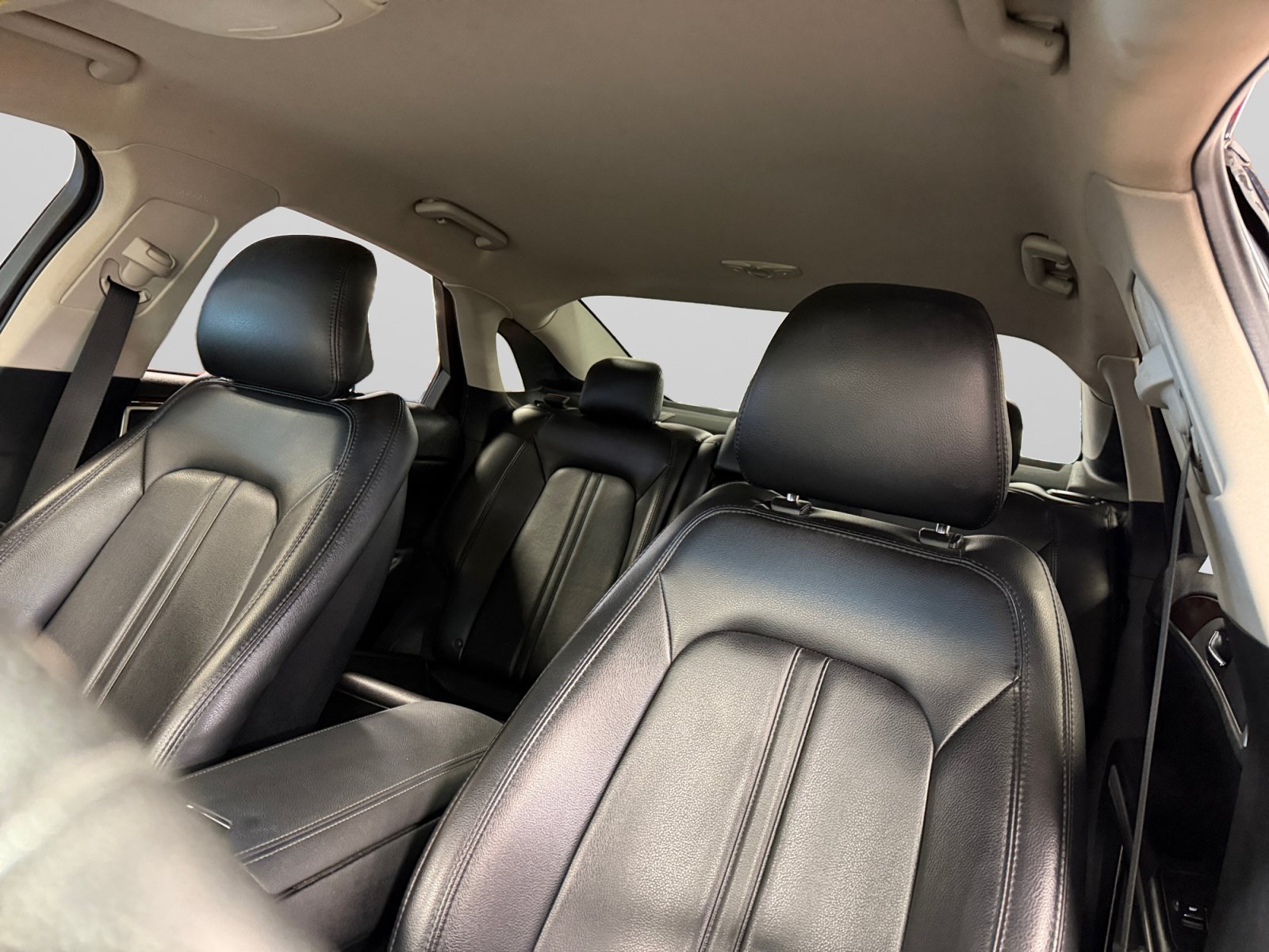 Used 2016 Lincoln MKZ AWD image 32