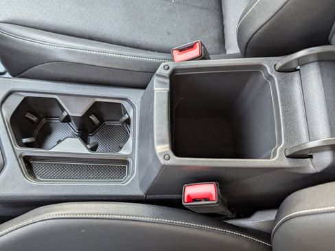 Used 2023 Volkswagen Tiguan SE image 24