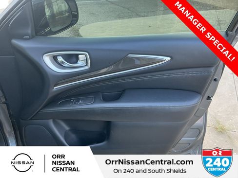 Used 2019 INFINITI QX60 Luxe w/ Essential Package image 10