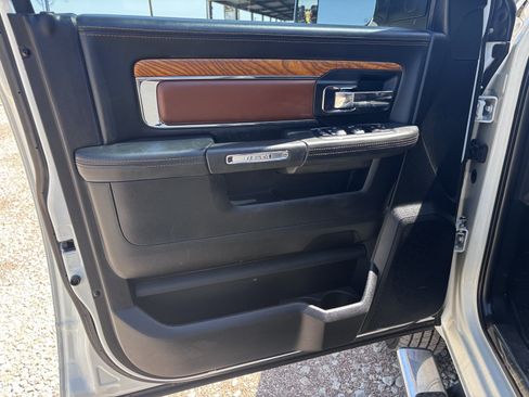 Used 2017 RAM 3500 Laramie Longhorn AWD/4WD image 17