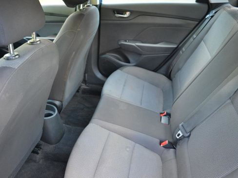 Used 2020 Hyundai Accent SE FWD image 14