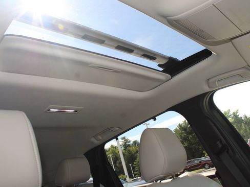 Used 2024 MAZDA CX-90 3.3 Turbo w/ Preferred Plus AWD/4WD image 12