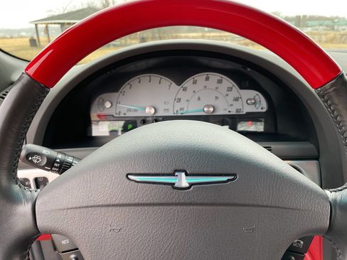 Used 2002 Ford Thunderbird Deluxe image 43