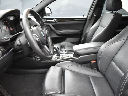 Used 2018 BMW X4 xDrive28i image 11