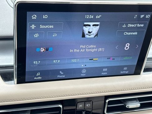 Used 2023 Lincoln Aviator 2WD w/ Premium Package image 25
