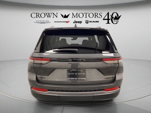 Used 2026 Jeep Grand Cherokee Limited w/ Limited Altitude Package AWD/4WD image 5