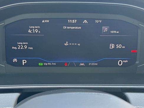 Used 2025 Volkswagen Jetta SEL image 24