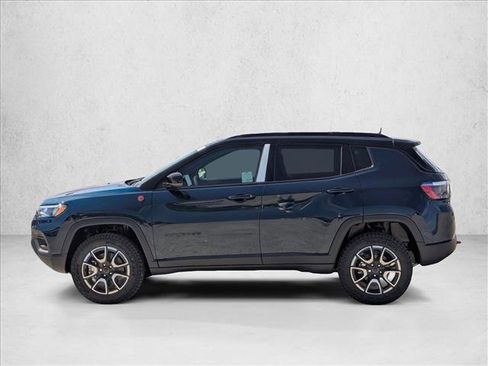 New 2026 Jeep Compass Trailhawk image 5