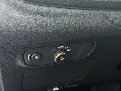 Used 2025 Buick Encore GX Preferred FWD image 16
