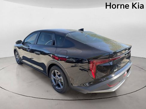 New 2026 Kia K4 FWD image 5