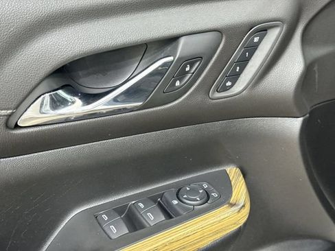 Used 2019 GMC Acadia Denali FWD image 24