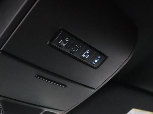 Used 2016 Dodge Grand Caravan R/T w/ Driver Convenience Group FWD image 13