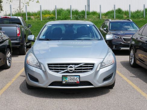 Used 2013 Volvo S60 T5 Premier FWD image 2