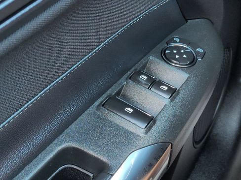Used 2019 Ford Mustang Convertible RWD image 22