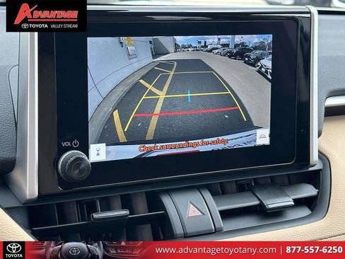 Certified 2025 Toyota RAV4 LE AWD/4WD image 32